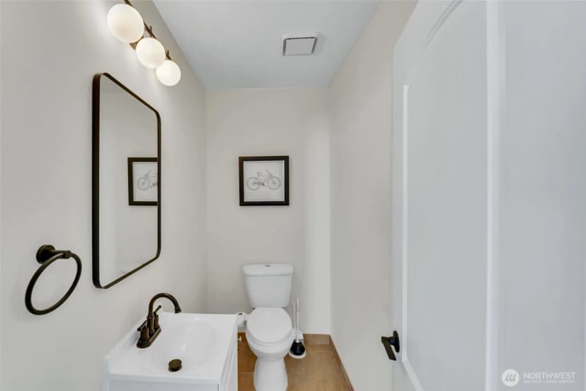 Property photo for 14604 Se 79th Drive, Newcastle photo 12