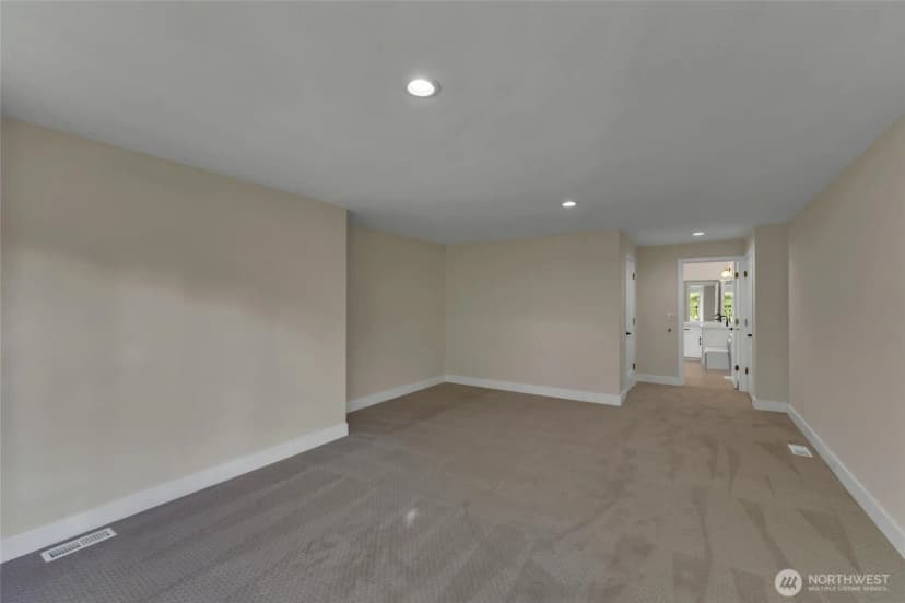 Property photo for 14604 Se 79th Drive, Newcastle photo 18