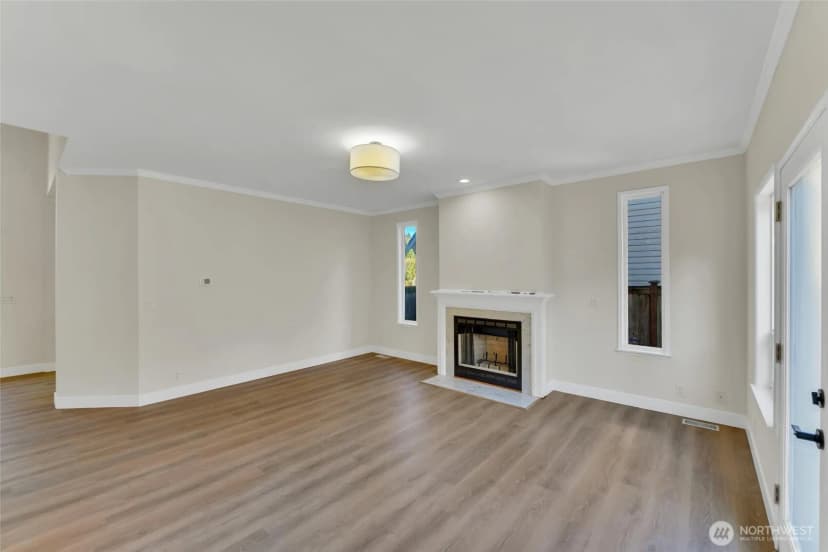 Property photo for 14604 Se 79th Drive, Newcastle photo 9
