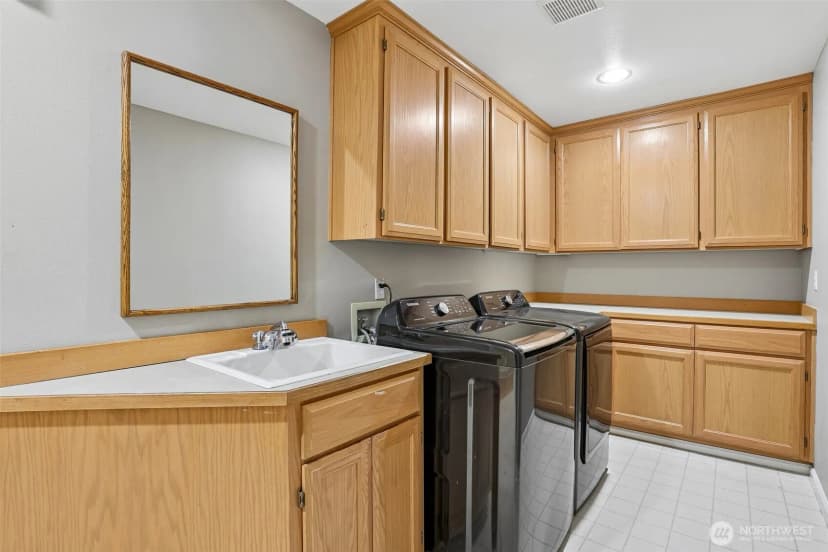 Property photo for 16580 Se 58th Place, Bellevue photo 14