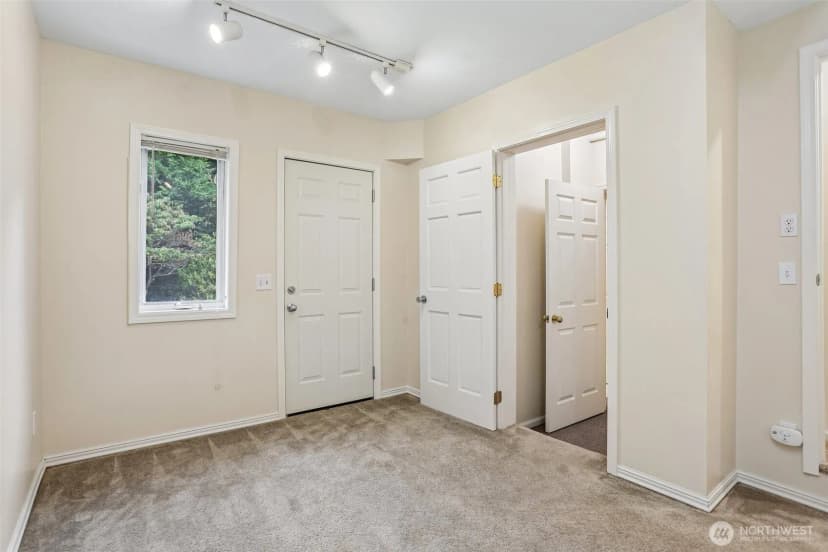 Property photo for 16580 Se 58th Place, Bellevue photo 24