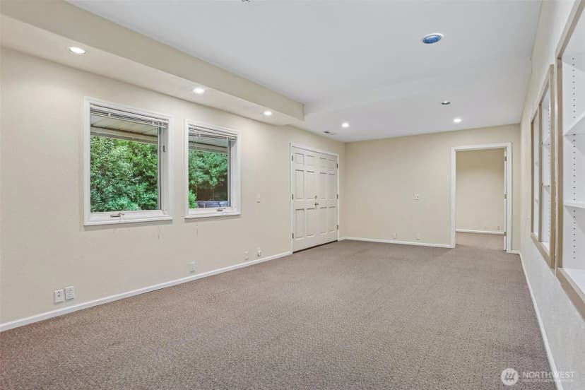 Property photo for 16580 Se 58th Place, Bellevue photo 25