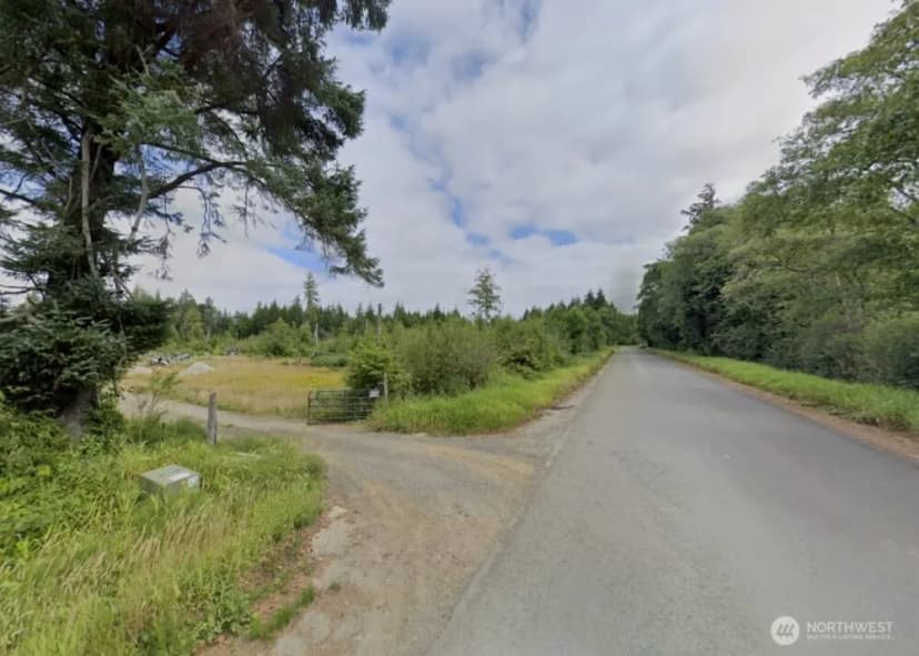 Property photo for 4201 67th Place E, Long Beach photo 14