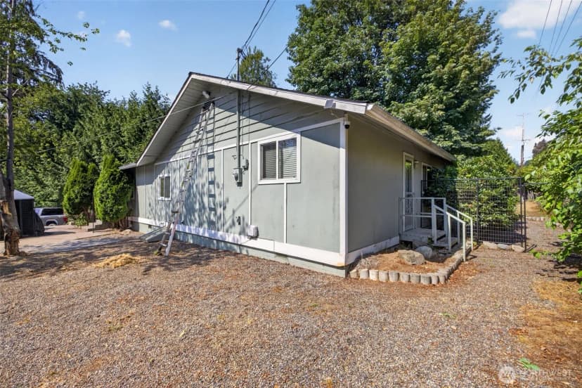 Property photo for 18701 Ave Snohomish, Snohomish photo 11