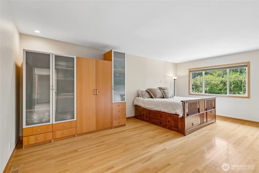 Property photo for 15816 84th Avenue Ne, Kenmore photo 18