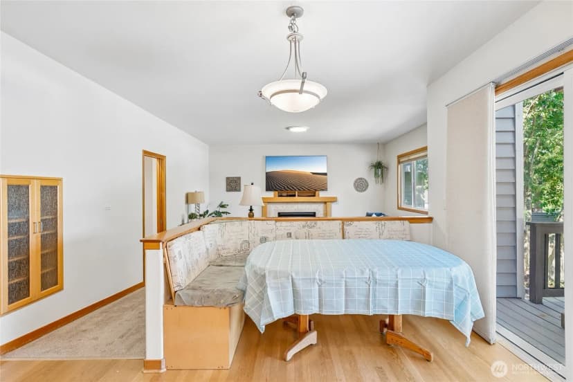 Property photo for 15816 84th Avenue Ne, Kenmore photo 10