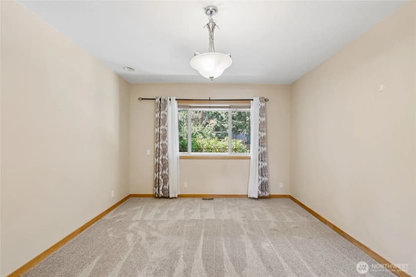 Property photo for 15816 84th Avenue Ne, Kenmore photo 13