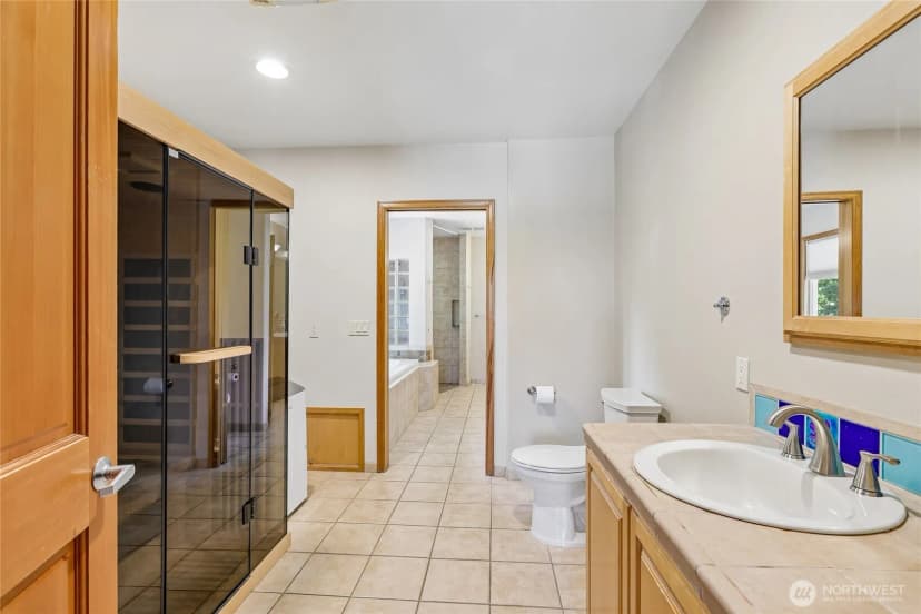 Property photo for 15816 84th Avenue Ne, Kenmore photo 24