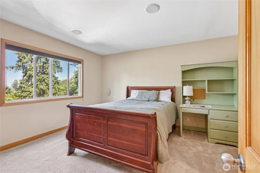 Property photo for 15816 84th Avenue Ne, Kenmore photo 27