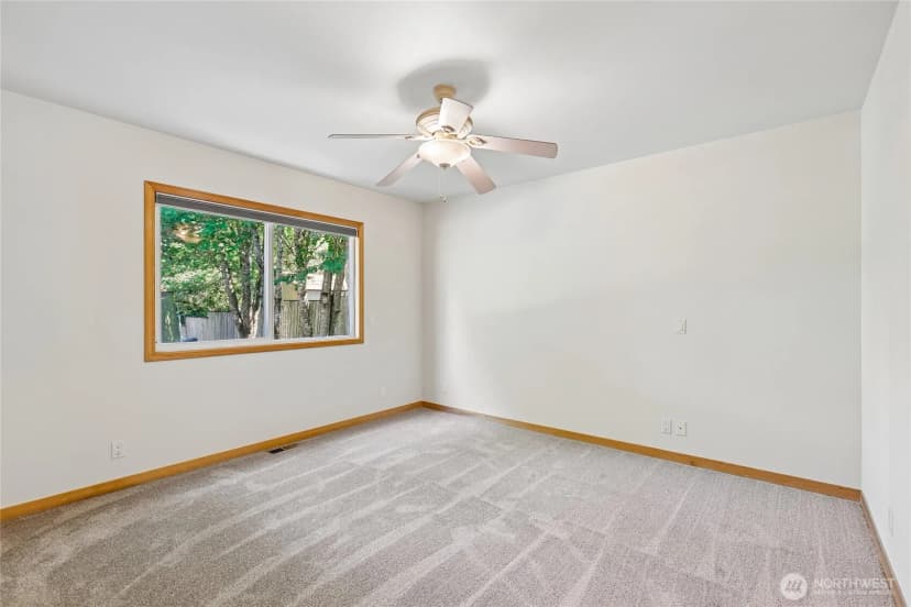 Property photo for 15816 84th Avenue Ne, Kenmore photo 14