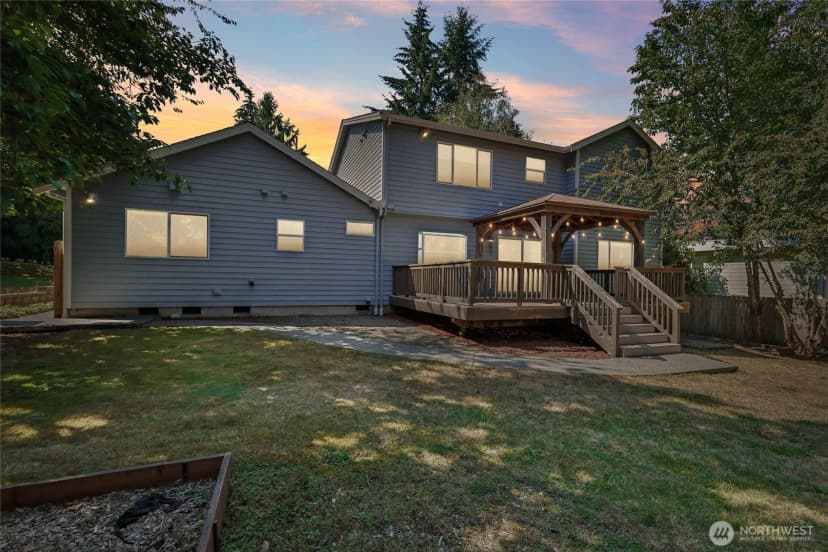 Property photo for 15816 84th Avenue Ne, Kenmore photo 37