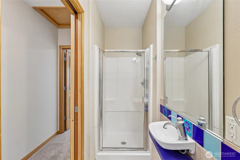 Property photo for 15816 84th Avenue Ne, Kenmore photo 28