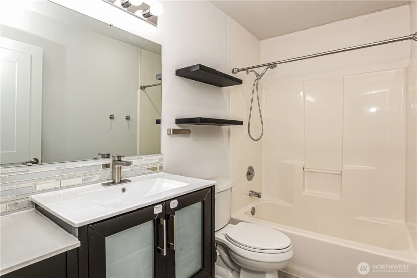 Property photo for 11325 19th Avenue Se #b304, Everett photo 13