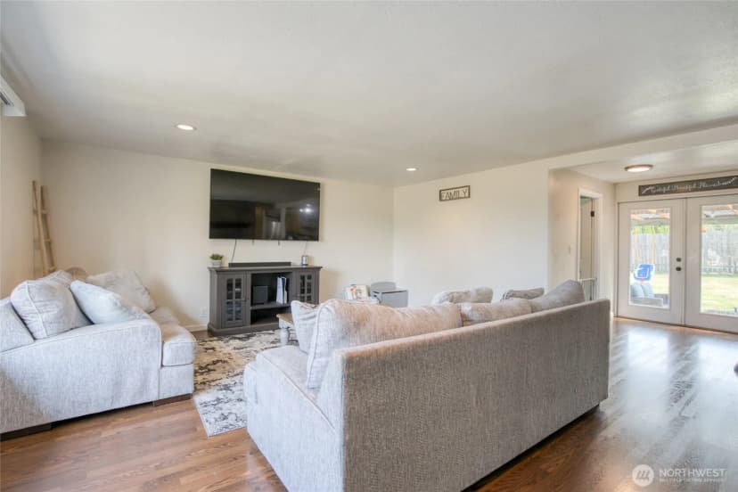 Property photo for 118 Alder Drive, Cosmopolis photo 17