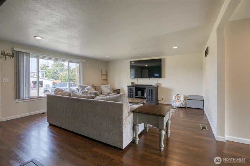 Property photo for 118 Alder Drive, Cosmopolis photo 20