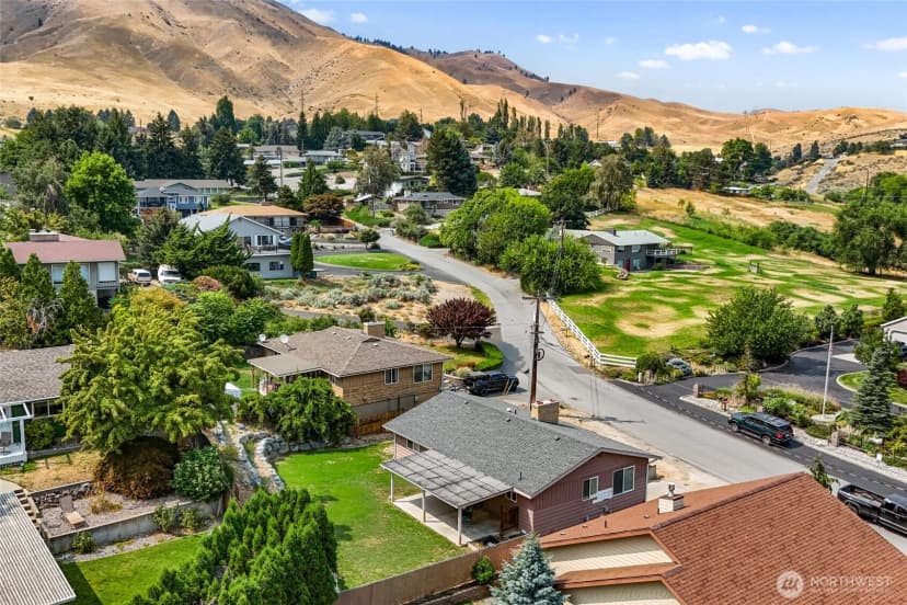 Property photo for 2315 Lester Street, Wenatchee photo 29