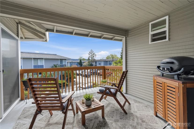 Property photo for 17404 Ne 45th Street #170, Redmond photo 24