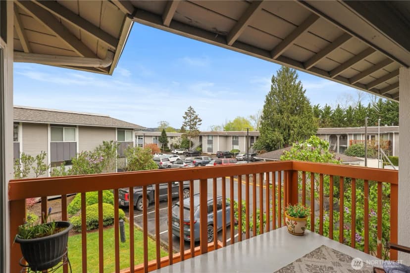 Property photo for 17404 Ne 45th Street #170, Redmond photo 25