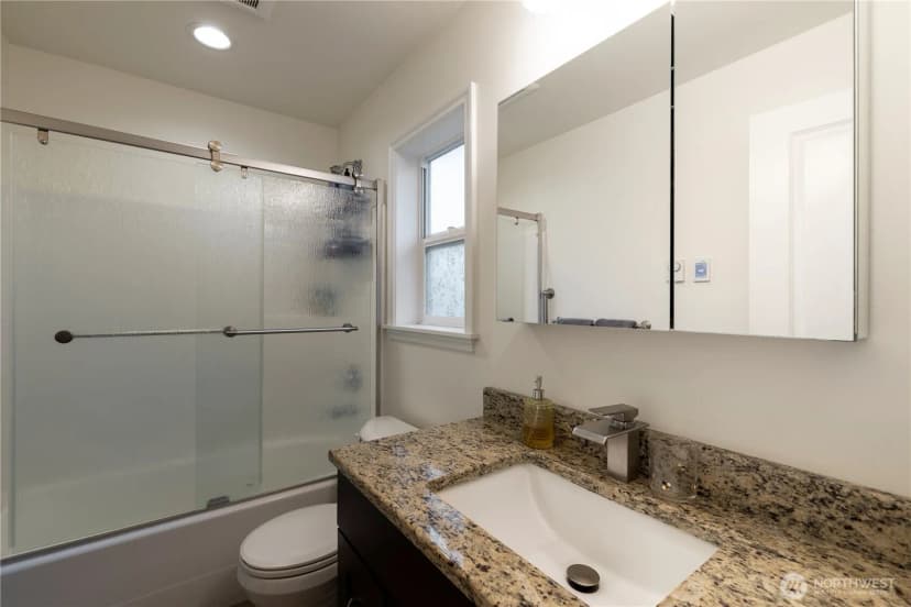 Property photo for 11633 Ne 92nd St, Kirkland photo 21