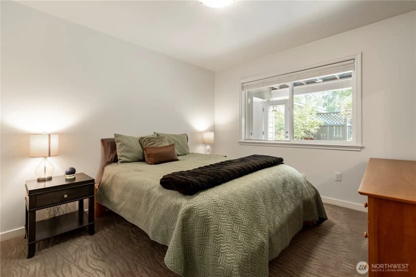 Property photo for 11633 Ne 92nd St, Kirkland photo 20