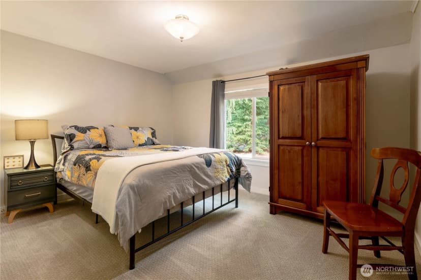 Property photo for 11633 Ne 92nd St, Kirkland photo 32