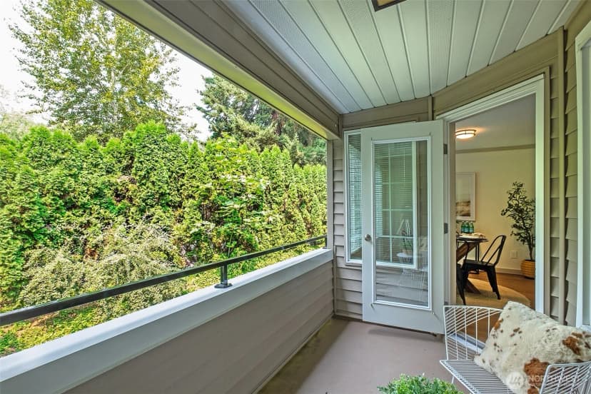 Property photo for 10016 Ne 120th Lane #f202, Kirkland photo 14