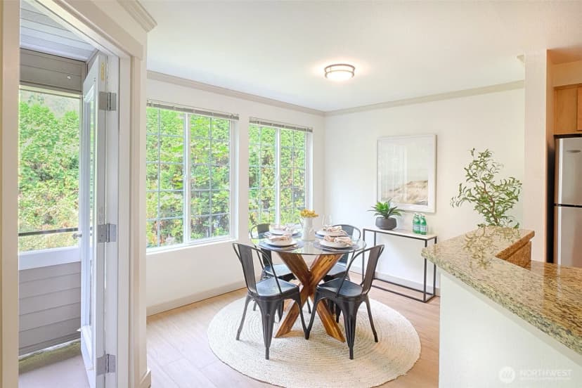 Property photo for 10016 Ne 120th Lane #f202, Kirkland photo 6