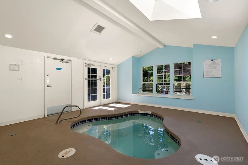 Property photo for 10016 Ne 120th Lane #f202, Kirkland photo 23