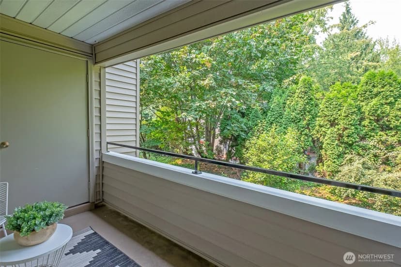 Property photo for 10016 Ne 120th Lane #f202, Kirkland photo 13