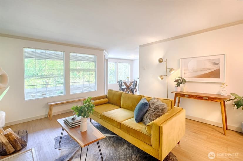 Property photo for 10016 Ne 120th Lane #f202, Kirkland photo 4