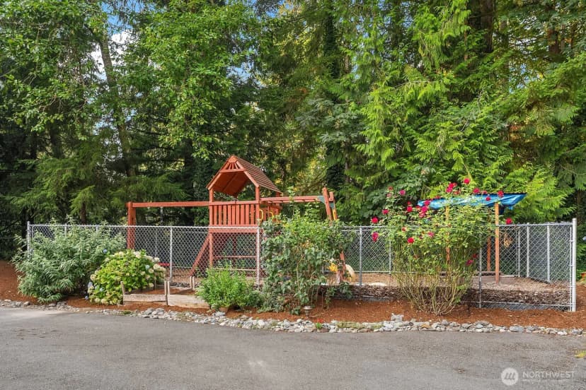 Property photo for 15650 Issaquah Hobart Road Se, Issaquah photo 29