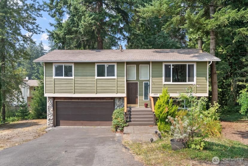 Property photo for 19329 142nd Place Se, Renton