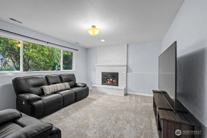 Property photo for 10429 34th Drive Se, Everett photo 18