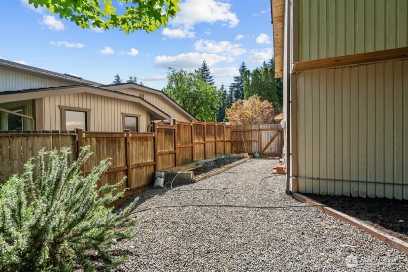Property photo for 10429 34th Drive Se, Everett photo 21