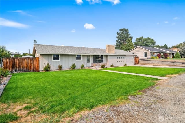 Property photo for 203 Se 1st, East Wenatchee photo 3