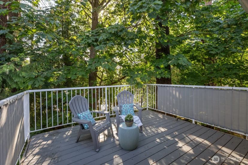 Property photo for 9910 Ne 116th Street #202, Kirkland photo 28