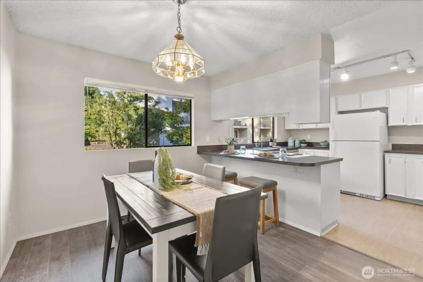 Property photo for 9910 Ne 116th Street #202, Kirkland photo 14