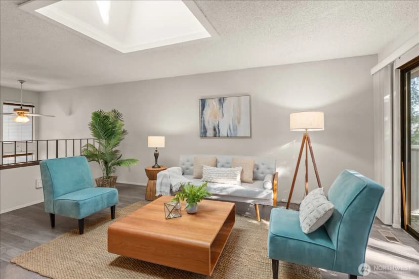 Property photo for 9910 Ne 116th Street #202, Kirkland photo 3