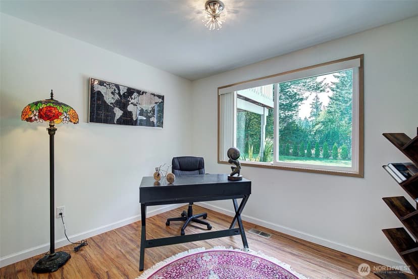 Property photo for 2527 200th Avenue Se, Sammamish photo 23
