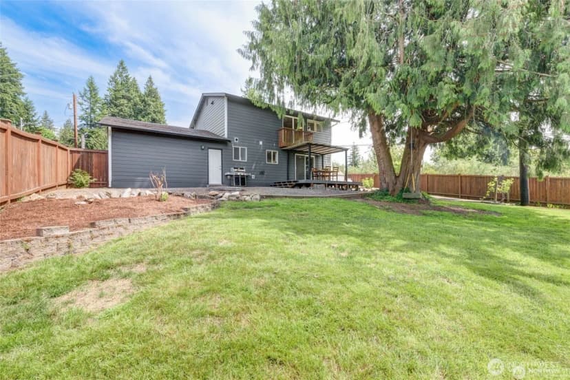 Property photo for 1924 107th Drive Se, Lake Stevens photo 30