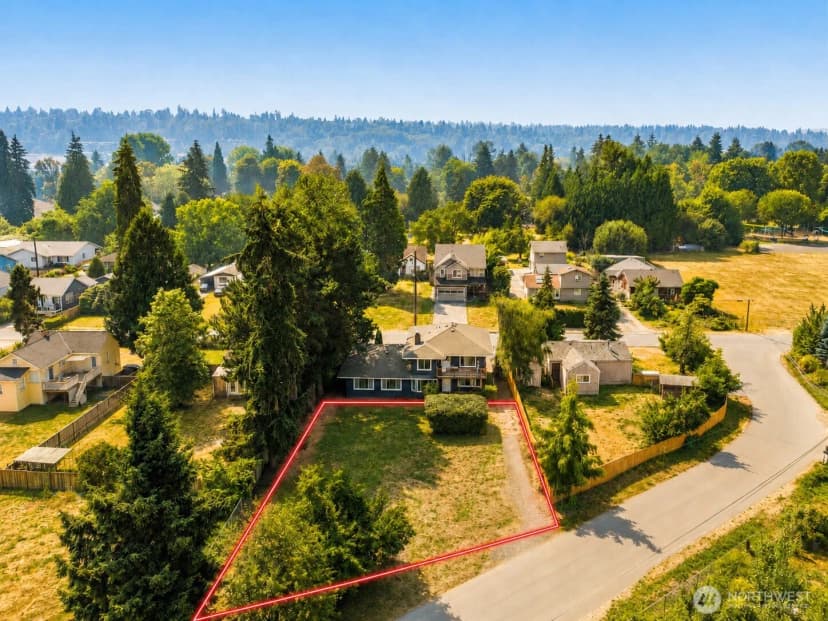 Property photo for 11813 44th Place S, Tukwila photo 2