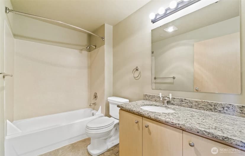 Property photo for 2818 Grand Ave #b502, Everett photo 9
