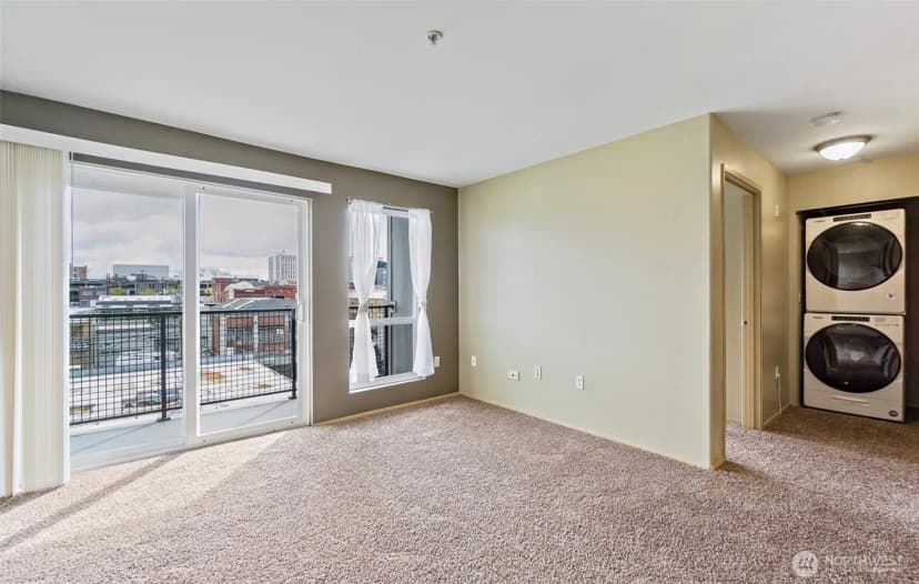 Property photo for 2818 Grand Ave #b502, Everett photo 5