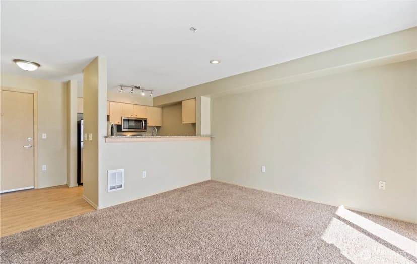Property photo for 2818 Grand Ave #b502, Everett photo 6