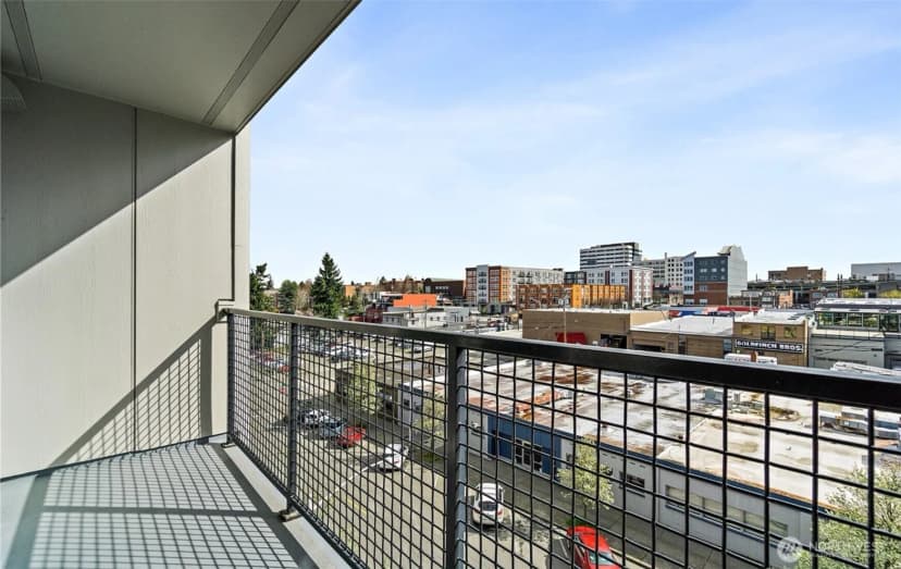 Property photo for 2818 Grand Ave #b502, Everett photo 7
