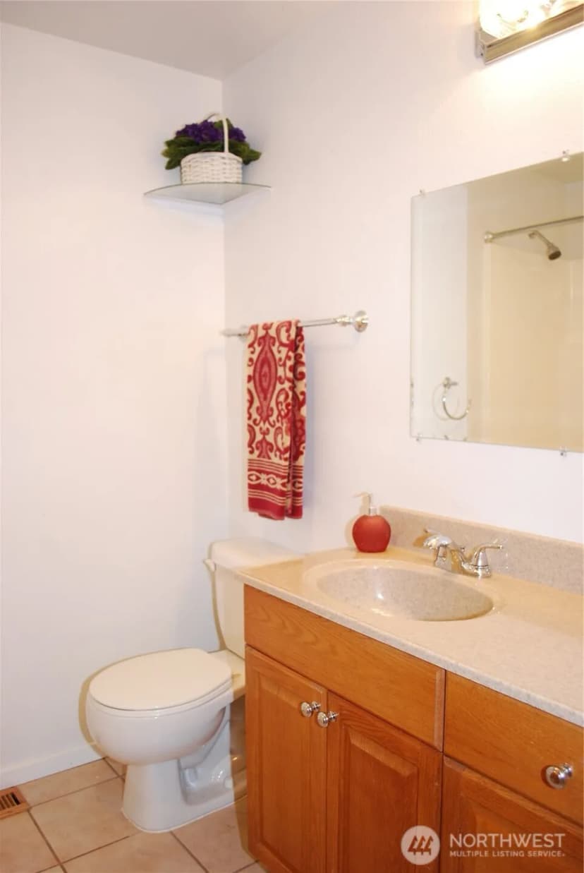 Property photo for 18016 S Tapps Drive E, Lake Tapps photo 10