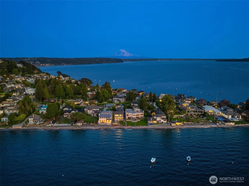 Property photo for 9 Sw Three Tree Point Lane, Burien photo 40
