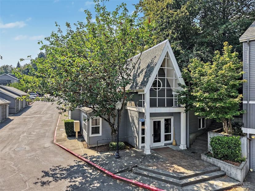 Property photo for 1551 Cherrylane Avenue S, Seattle photo 39