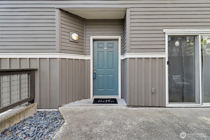 Property photo for 1551 Cherrylane Avenue S, Seattle photo 5