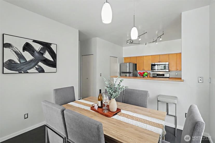 Property photo for 1551 Cherrylane Avenue S, Seattle photo 14